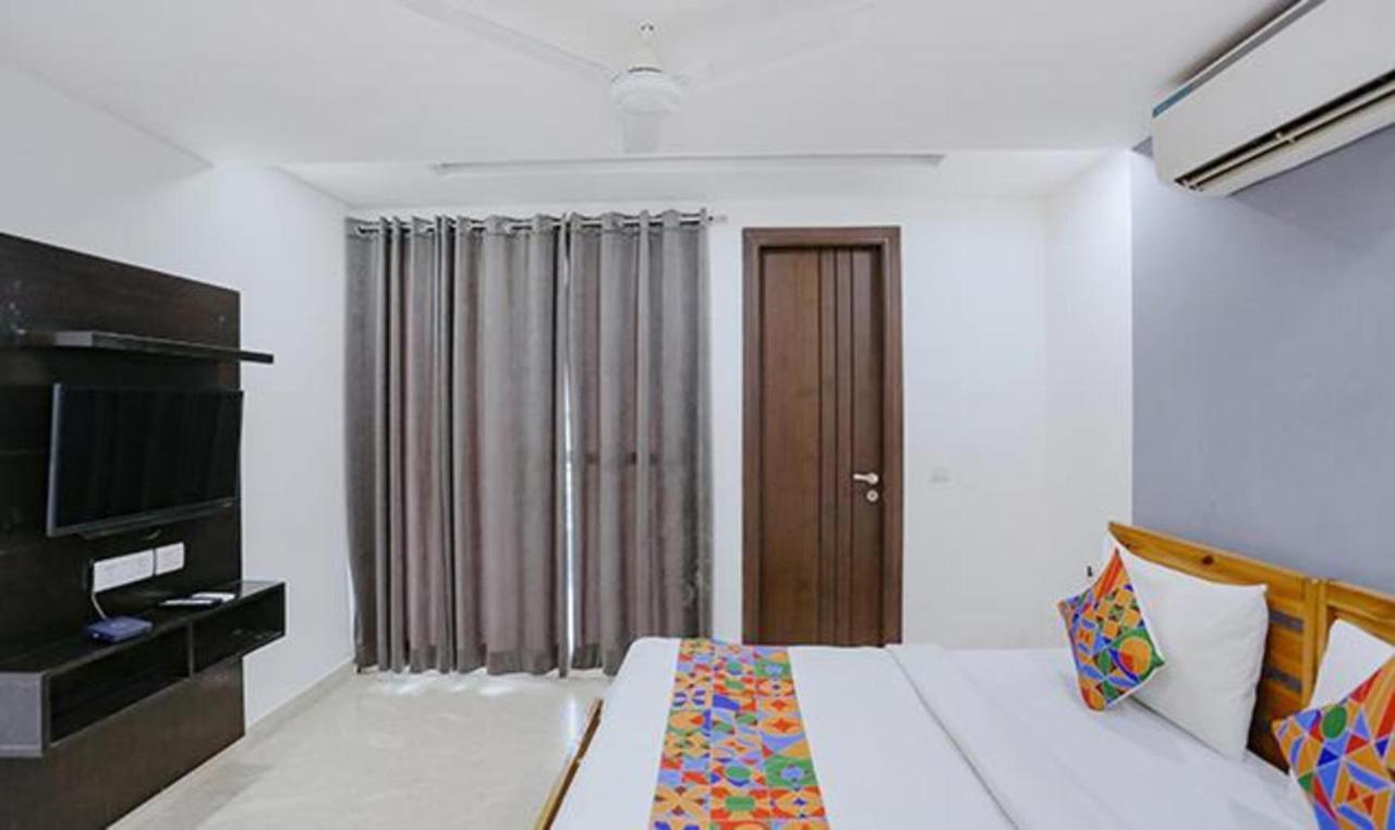 Hotel Fabexpress Dream Living New Delhi